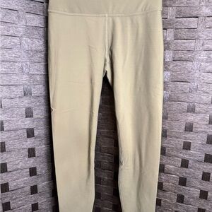 Hylete Women’s Olive Leggings